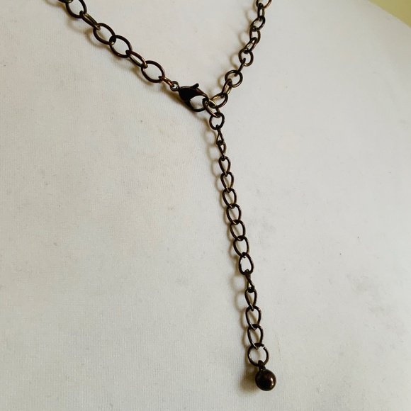 Vintage statement burgundy and gold tone necklace /choker - Picture 5 of 5